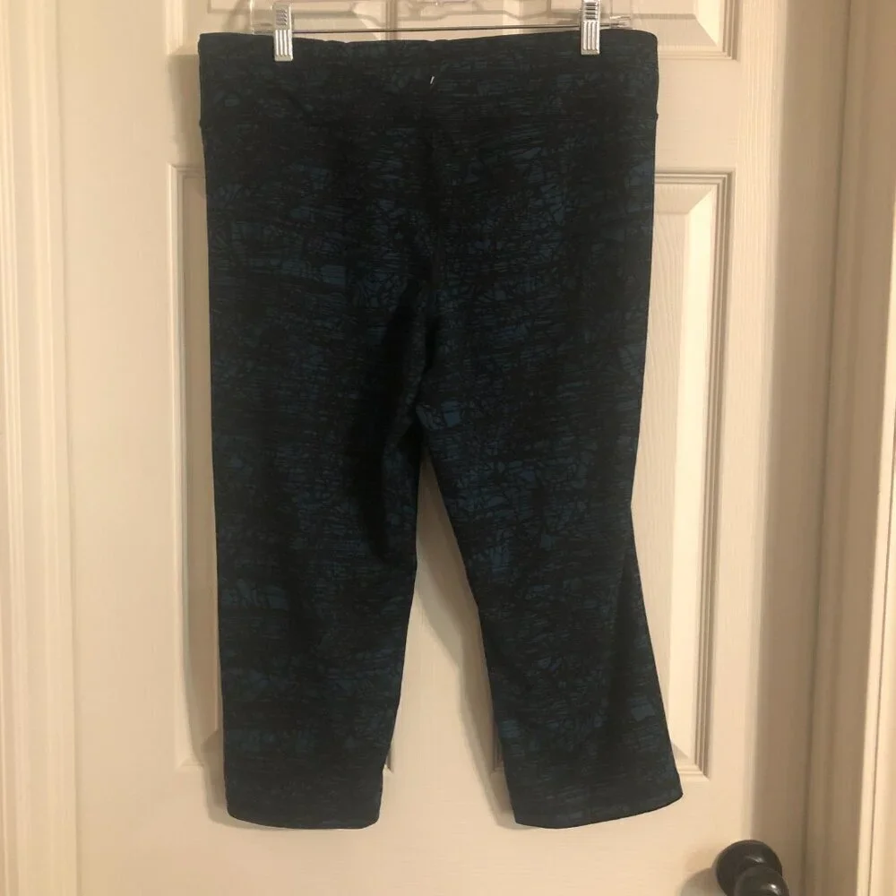 Old Navy Active Y2K green and‎ black crop-20